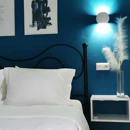 W Pearl Suite Néa Péramos Buitenkant foto