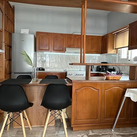 W Pearl Suite Néa Péramos Buitenkant foto