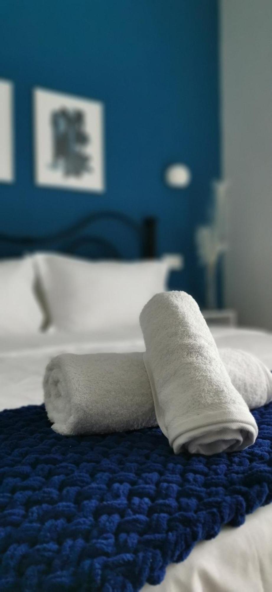 W Pearl Suite Néa Péramos Buitenkant foto